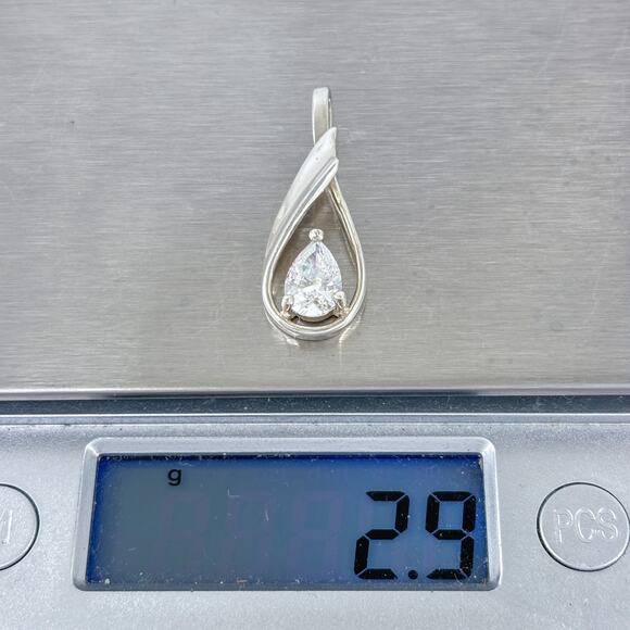 Vintage Sterling Silver 925 Pear Shaped Cubic Zirconia Pendant - Picture 8 of 8